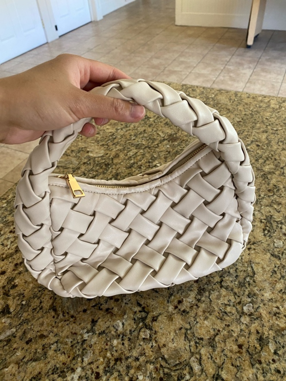 Woven Cream Shoulder Bag - Unbranded